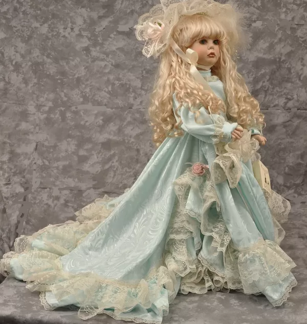 studio 7 Dolls Brooke Sale