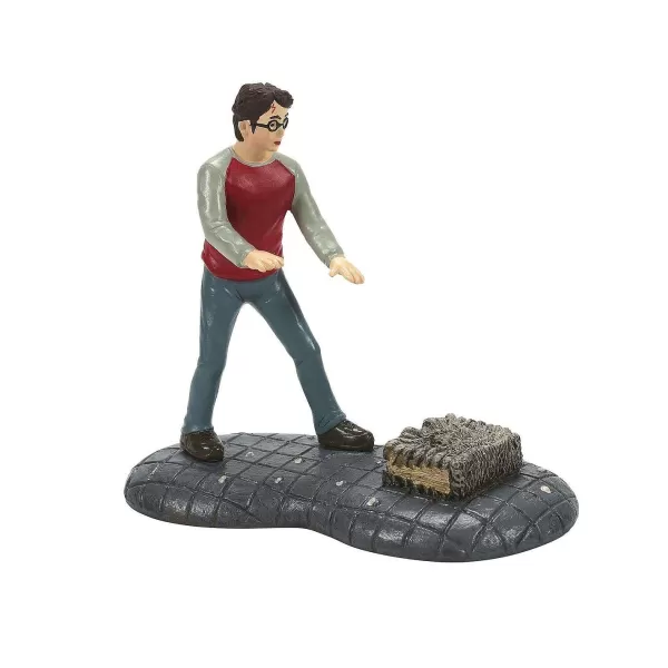 Department 56 Hp, Harry & His Monster Book, 6010456, Harry Potter Store