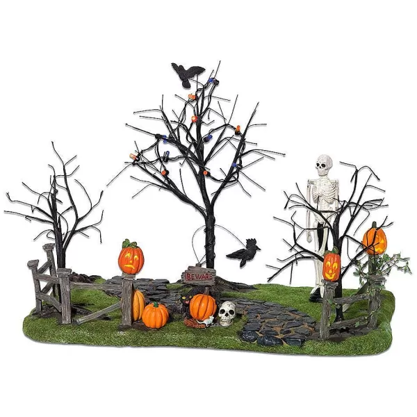 Department 56 Hv, Creepy Lighted Front Yard, 56.53242, Halloween Village Outlet