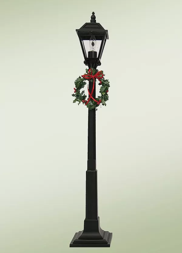 Byers Choice Lamp-Post, , 622 Sale