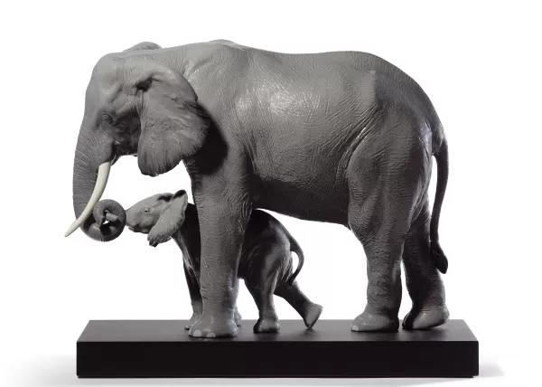 Lladro Leading The Way, Elephants Best