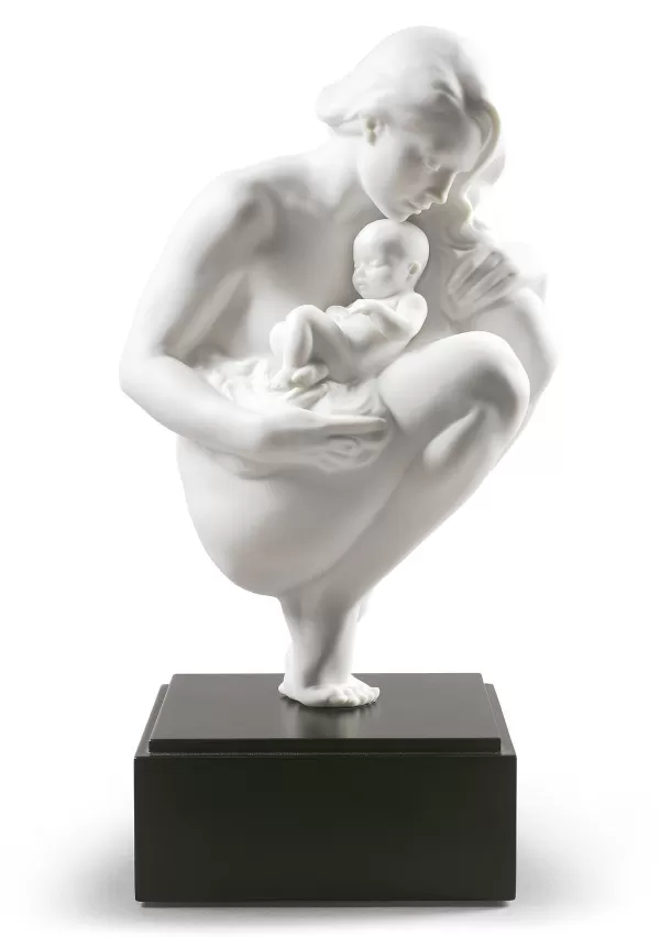 Lladro Love'S Bond Store