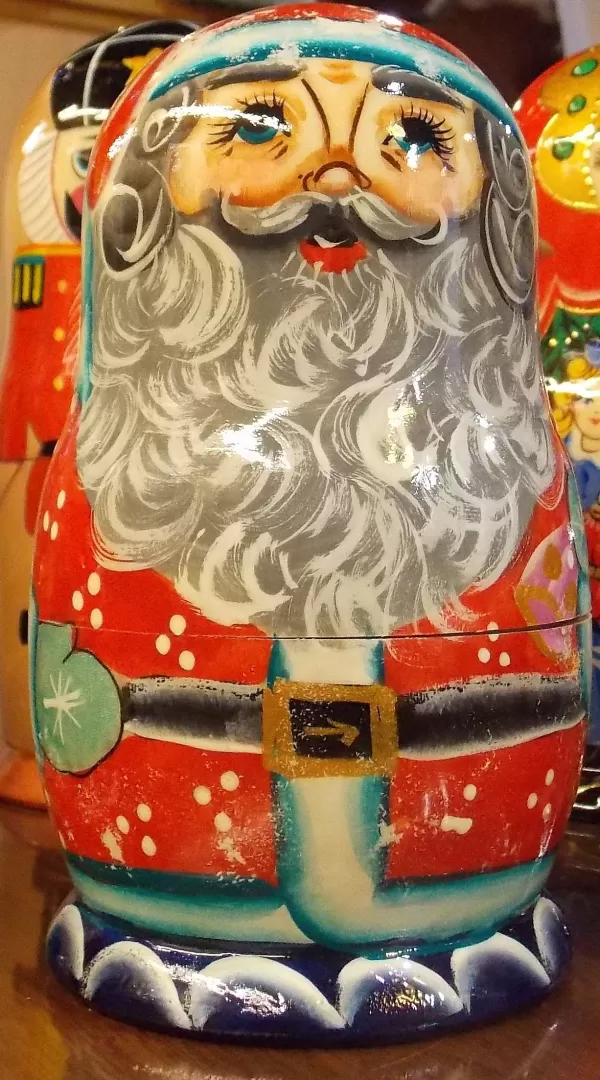 ALSH Nesting Deluxe Santa Dolls New