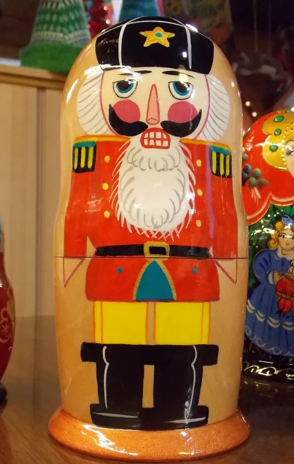 ALSH Nesting Nutcracker Dolls Hot